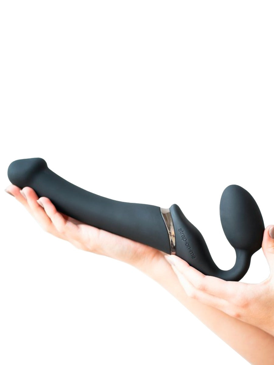 Vibrating Strap On - Medium